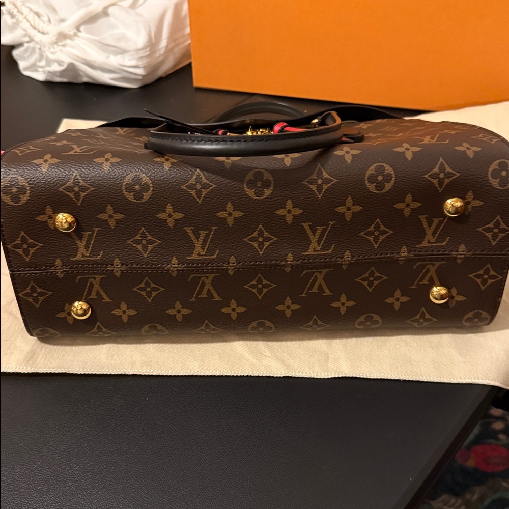 Louis Vuitton Tuileries Tote Monogram Handbag - Picture 7 of 12